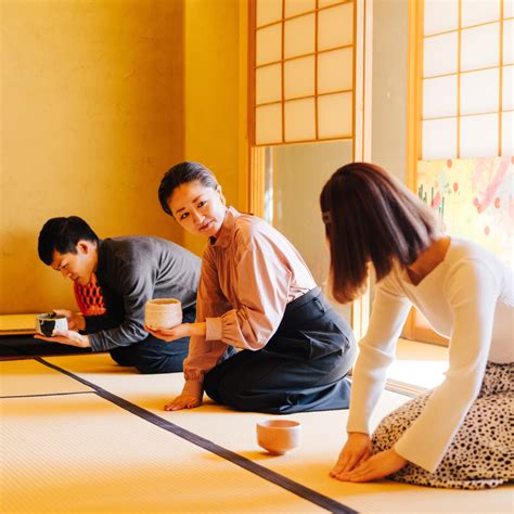 "Doitashimashite Meaning": Unlock the Power of Japanese Hospitality and Etiquette