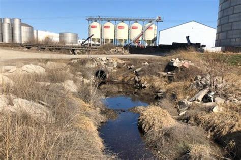 **5,000-Gallon Fertilizer Spill Impacts Red Oak, Iowa**