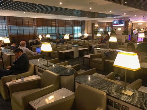 **Best Lounges in Changi Terminal 2 for Every Traveler**