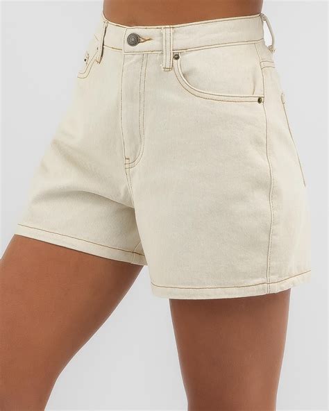 **Denim White Shorts: A Wardrobe Staple for Women**