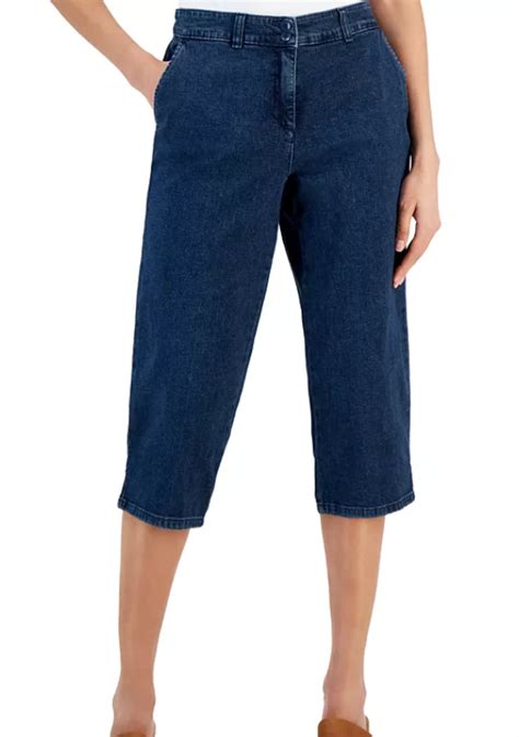 **Denim Women's Capris: The Perfect Combination of Style and Comfort**