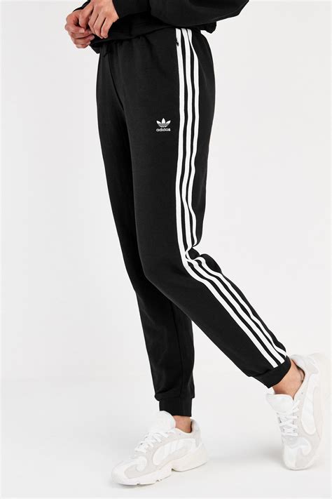 **Elevate Your Comfort: Exploring the World of Adidas Sweatpants for Women**