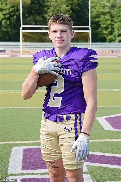 **Karns City Football Player Collapses: Tragedy Strikes on the Field**