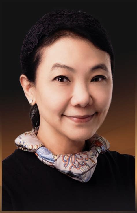 **Lim Sau Hoong: A Trailblazing Malaysian Aviation Executive**