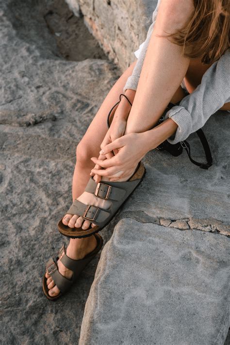 **Step Into Comfort and Style with Roxy Sandals**