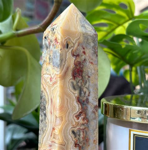 **The Enchanting World of Large Agate: A Comprehensive Guide**