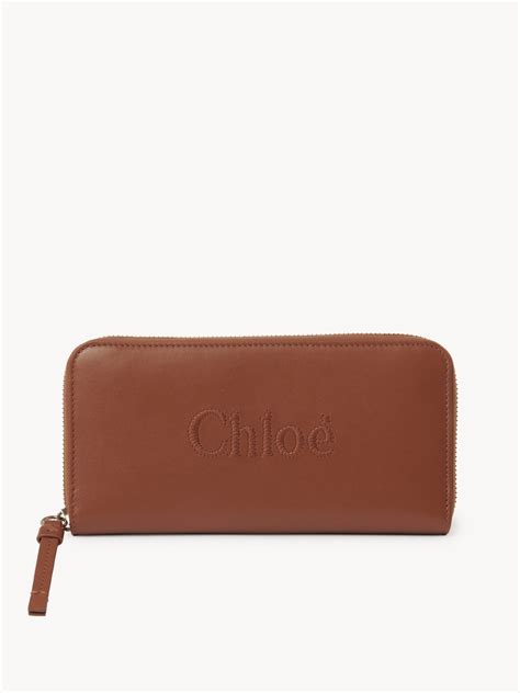 **Unveiling the Wonders of the Chloe Wallet: A Comprehensive Guide**