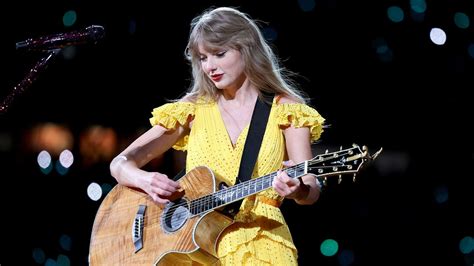 <h1>Taylor Swift Announces New Tour: A Historic Moment in Music History</h1>