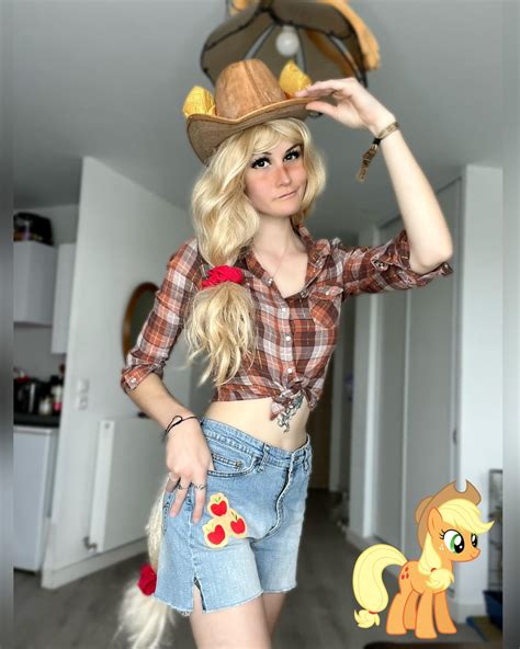 [Insert Creative Title]: The Ultimate Guide to MLP Applejack Cosplay