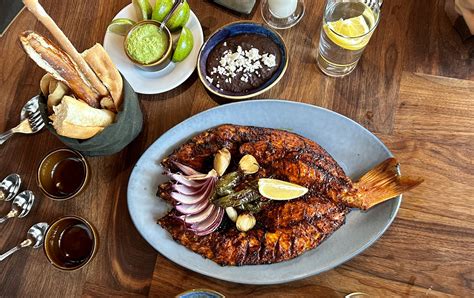 ¡Bienvenidos a "El Paladar Exquisito": Un Santuario Culinario donde los Sabores Cobran Vida!