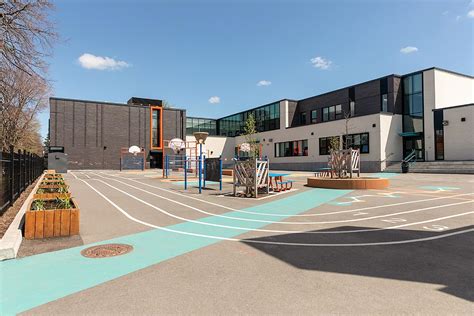 École Bedford: Embracing Sustainability, Innovation, and Community