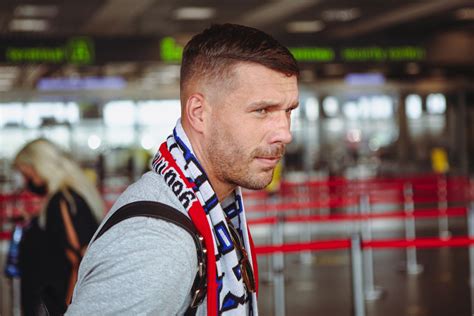 Łukasz Podolski: Piłkarska Legenda z Poznania