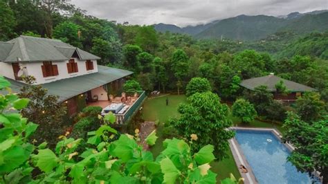 रिसॉर्ट्स इन देहरादून: प्रकृति की गोद में शानदार विश्राम (Resorts in Dehradun: A Luxurious Escape in