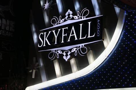 สัมผัสบรรยากาศอันน่าหลงใหลที่ Skyfall Pattaya บาร์สุดหรูริมทะเล