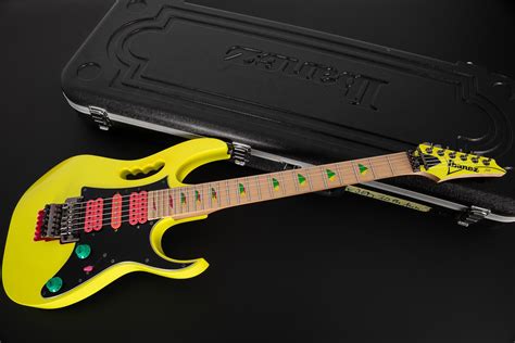 สำรวจเสน่ห์อันไม่รู้จบของ Ibanez Jem 777 ราคา ที่พร้อมให้คุณครอบครอง