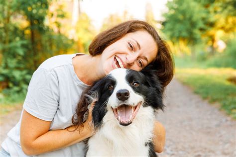 おんぶ犬のすべて：飼い主とペットの強い絆