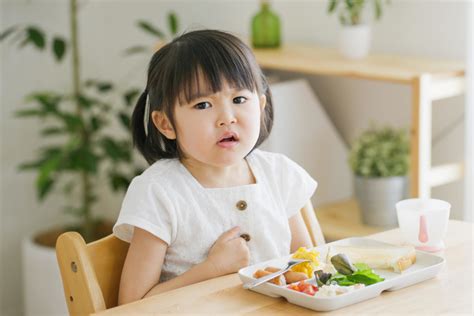 ご飯を食べない: