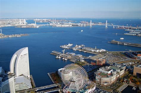 みなと 悠悠：横浜港の過去、現在、そして未来