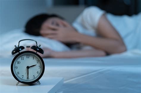 ベッド 夜、眠れないあなたへ