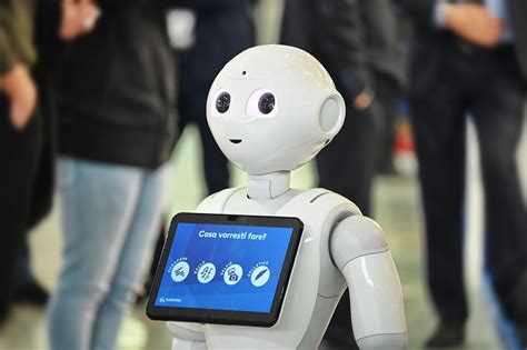 ロボットが子どもの未来に与える影響：メリットと課題