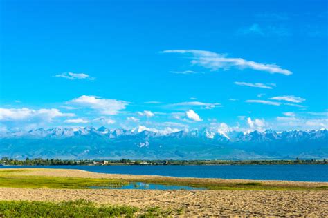 伊塞克湖の概要