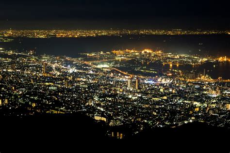 六甲山夜景：耀眼的城市全景盡收眼底