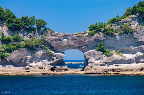 円月島：和歌山白濱的象徵