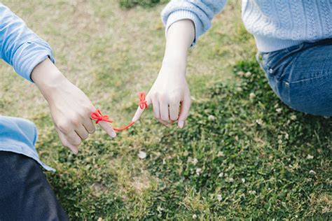 出会いは必然：運命の人との出会いを見つける秘訣