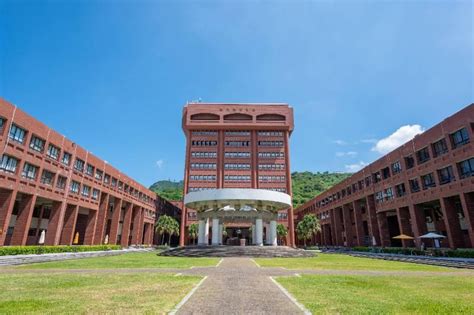 國立中山大學排名