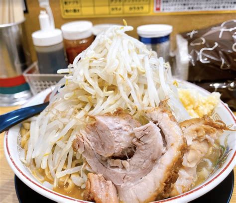 大阪・ミナミで楽しむ絶品ラーメン！「麺エス 難波」の魅力を徹底解剖