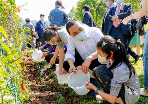 天然100：邁向純淨、健康、永續的生活