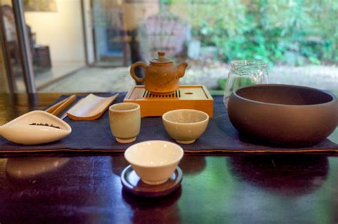 宮原茶藝館：茶の芸術と伝統の調べ