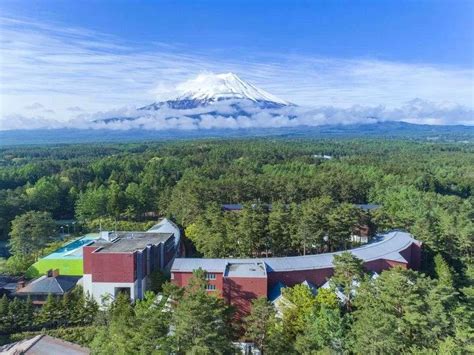 富士山麓の絶景リゾート