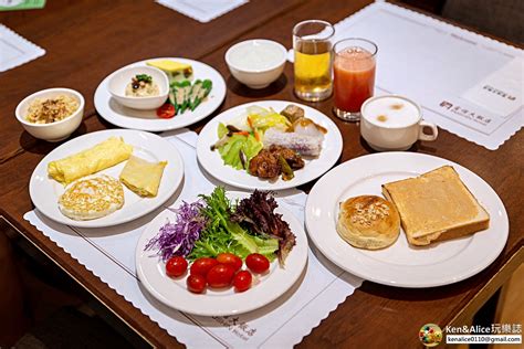 富 信 大 飯店 二 館 早餐