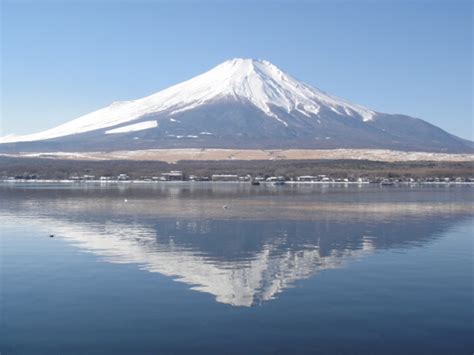 山中湖ハウス：富士山の絶景と穏やかな湖畔で過ごす、至福のひととき