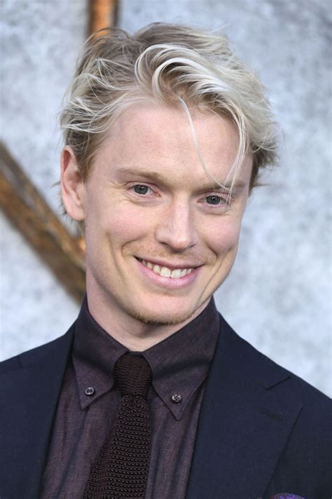 揭秘 Freddie Fox 在演藝事業的驚人旅程