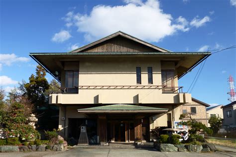 数寄屋風旅館からのさわ