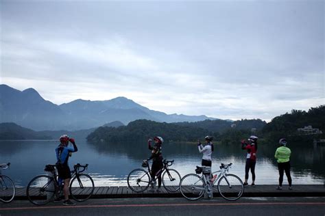 日月潭騎車，享受湖光山色