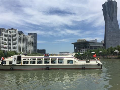 水上巴士：串聯城市水岸，暢遊都會風光