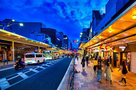 河原町：京都的繁華街