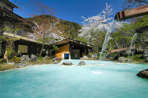 浅間リゾートイン：長野県の絶景と温泉の楽園