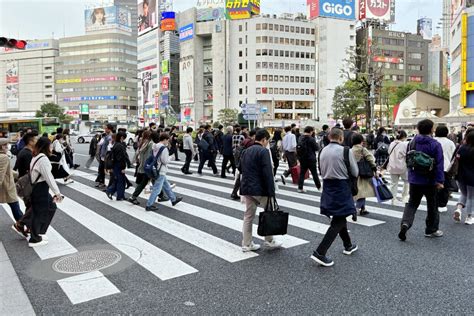 牛馬のように働くことの効果と代償