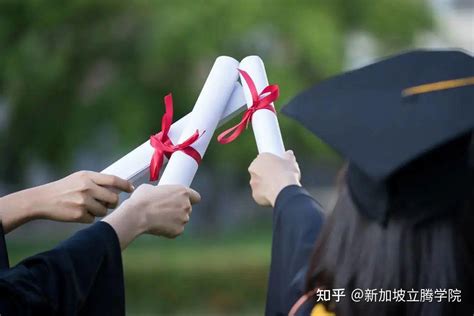 留学加拿大：学费大揭秘，省钱妙招全攻略