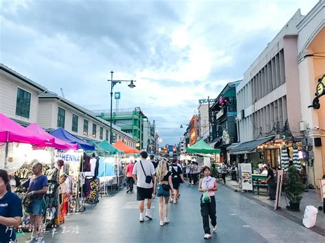 考山路，背包客的天堂