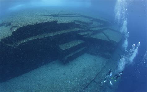 與 那 國島 海底 遺跡