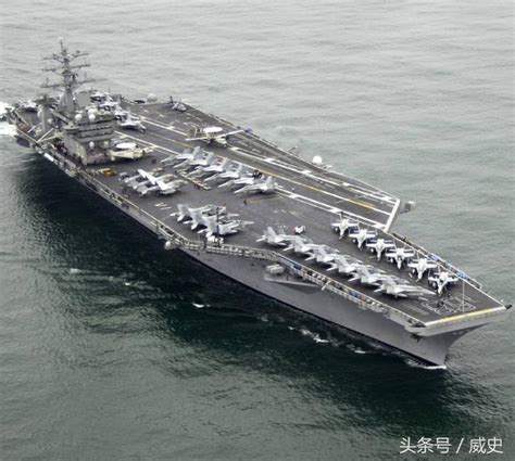 航空母艦火鍋：史上最具創意的海上盛宴