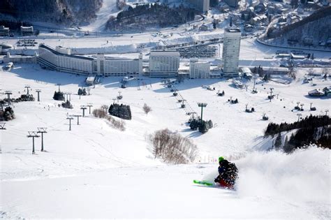 苗場滑雪場住宿