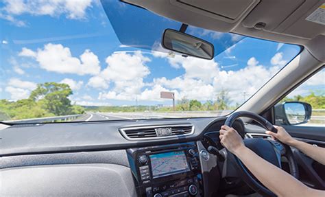 運転を快適かつ安全にする必須グッズ