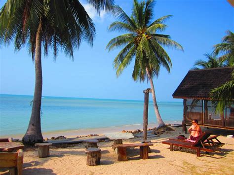 邦喀島（Koh Phangan）：泰國海灘狂歡的聖地