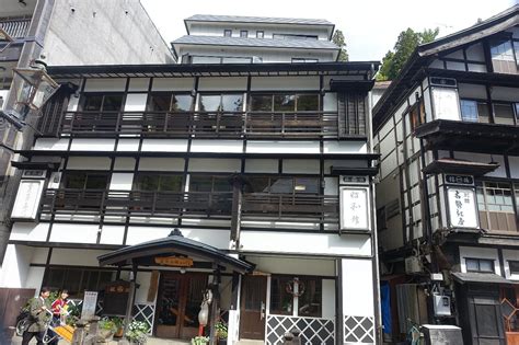 銀山 昭和 館